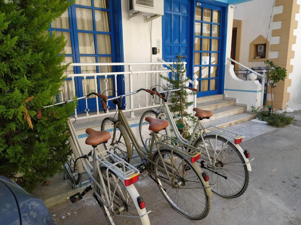 Nitsas Studio'S Kremastí Esterno foto