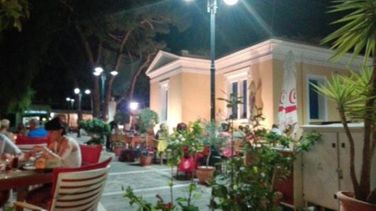 Nitsas Studio'S Kremastí Esterno foto