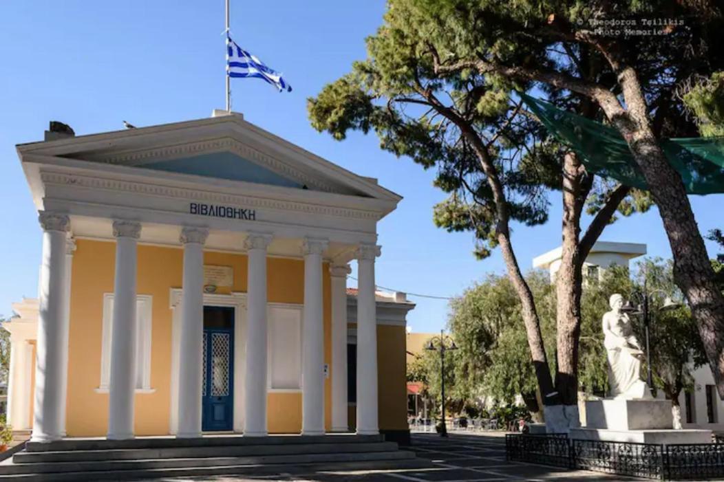 Nitsas Studio'S Kremastí Esterno foto
